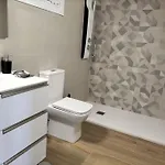 Aguete, En Apartamento *